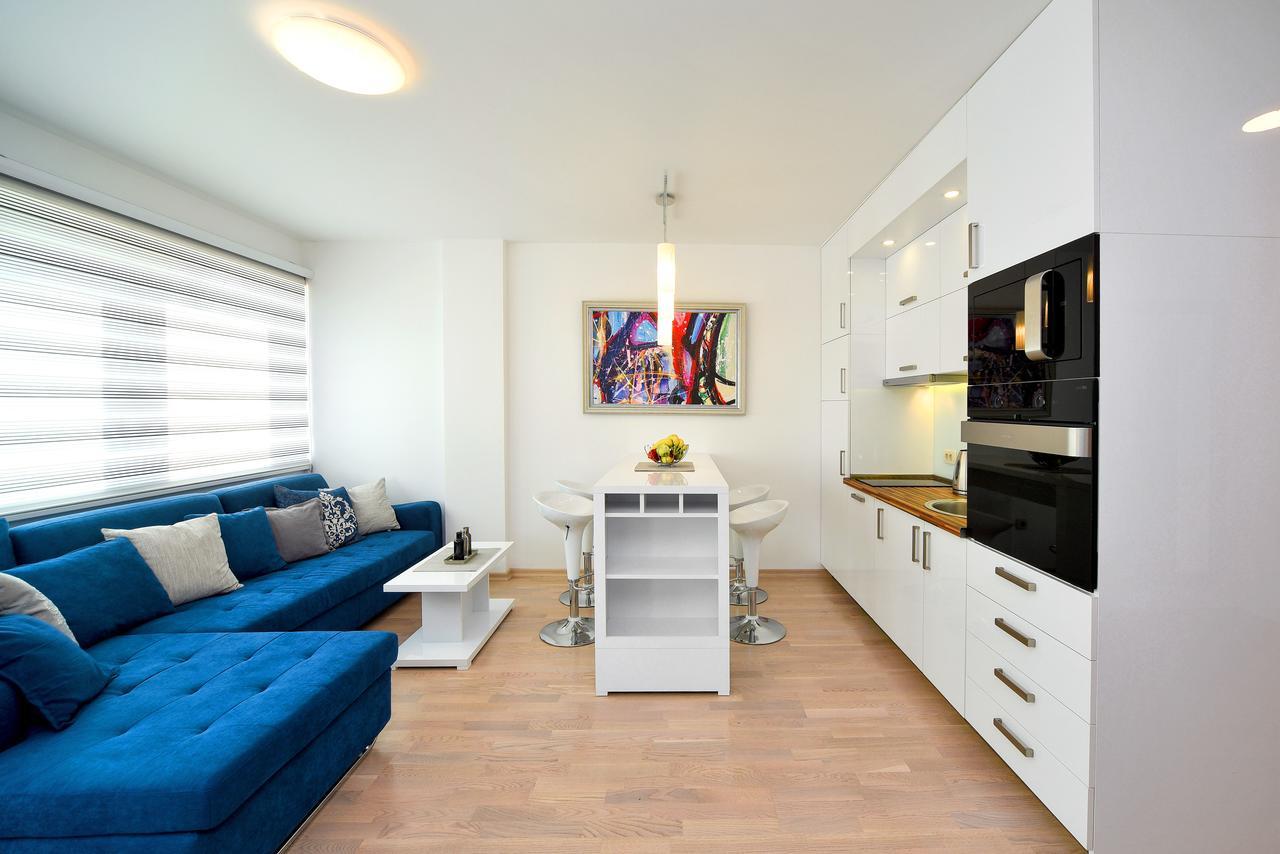 Lux Beach Apartment Budva Bagian luar foto
